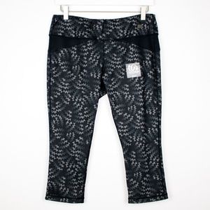 NWT Asics Reversible Capri Size Large